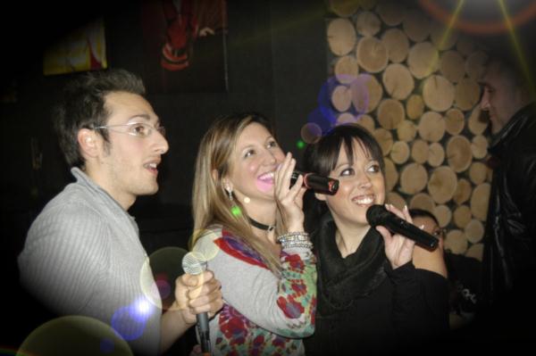 fabrizio e manuela e emy karaoke